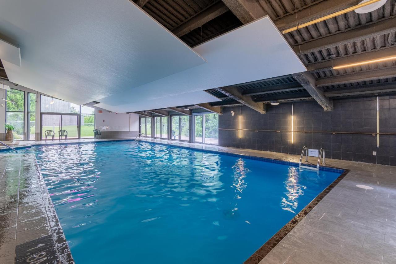 Condo Avec Parc Aquatique ! Beaupre Bagian luar foto