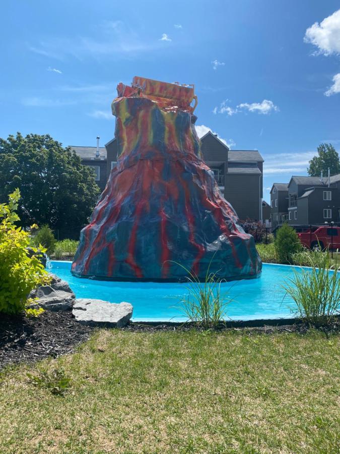 Condo Avec Parc Aquatique ! Beaupre Bagian luar foto